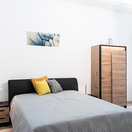 בודפשט Astoria Tiny Apartment מראה חיצוני תמונה
